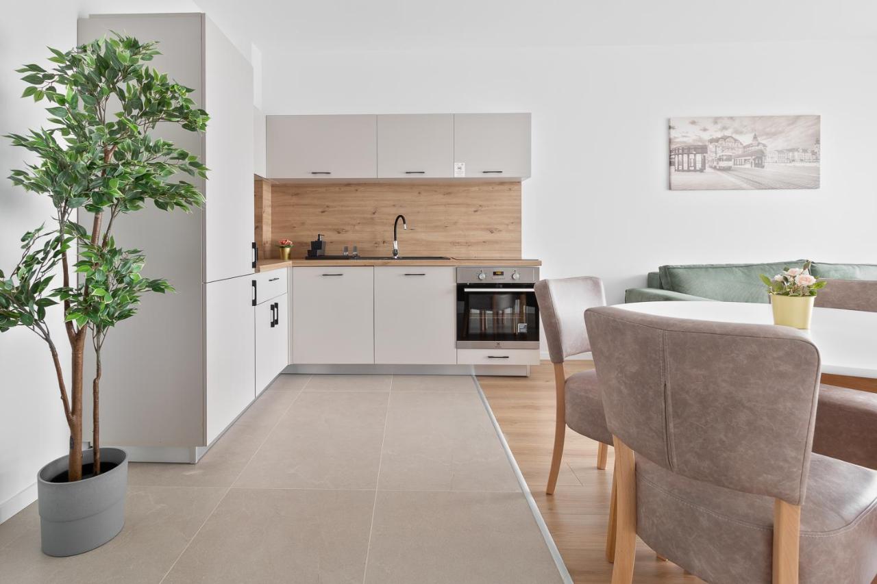 Ferienwohnung Grand Hill Flats Oradea Exterior foto