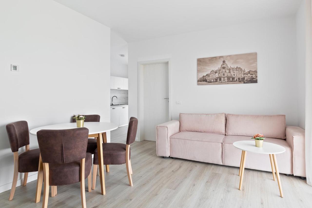 Ferienwohnung Grand Hill Flats Oradea Exterior foto