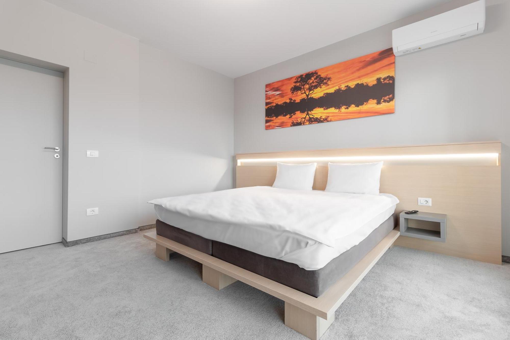 Ferienwohnung Grand Hill Flats Oradea Exterior foto