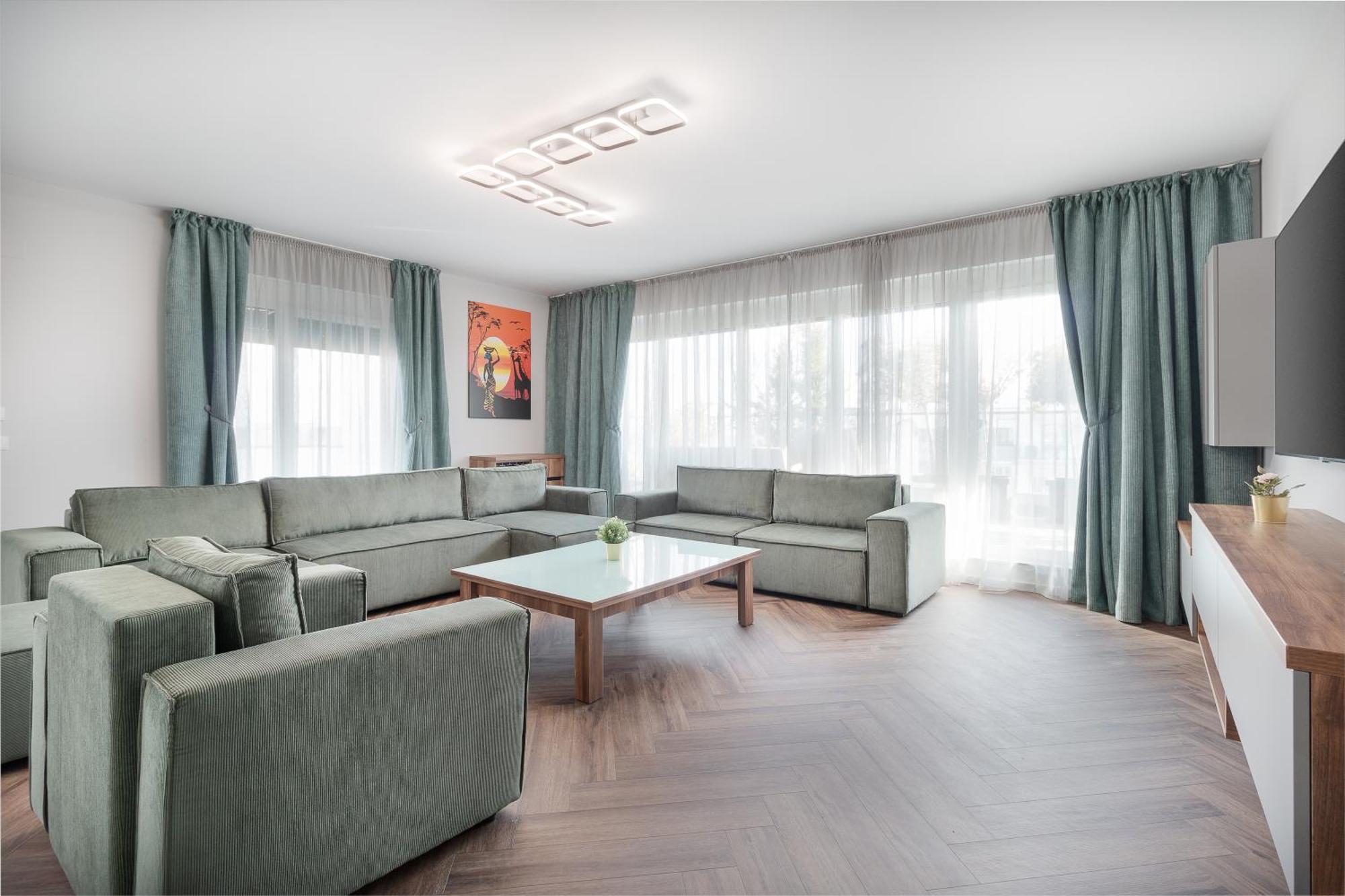 Ferienwohnung Grand Hill Flats Oradea Exterior foto