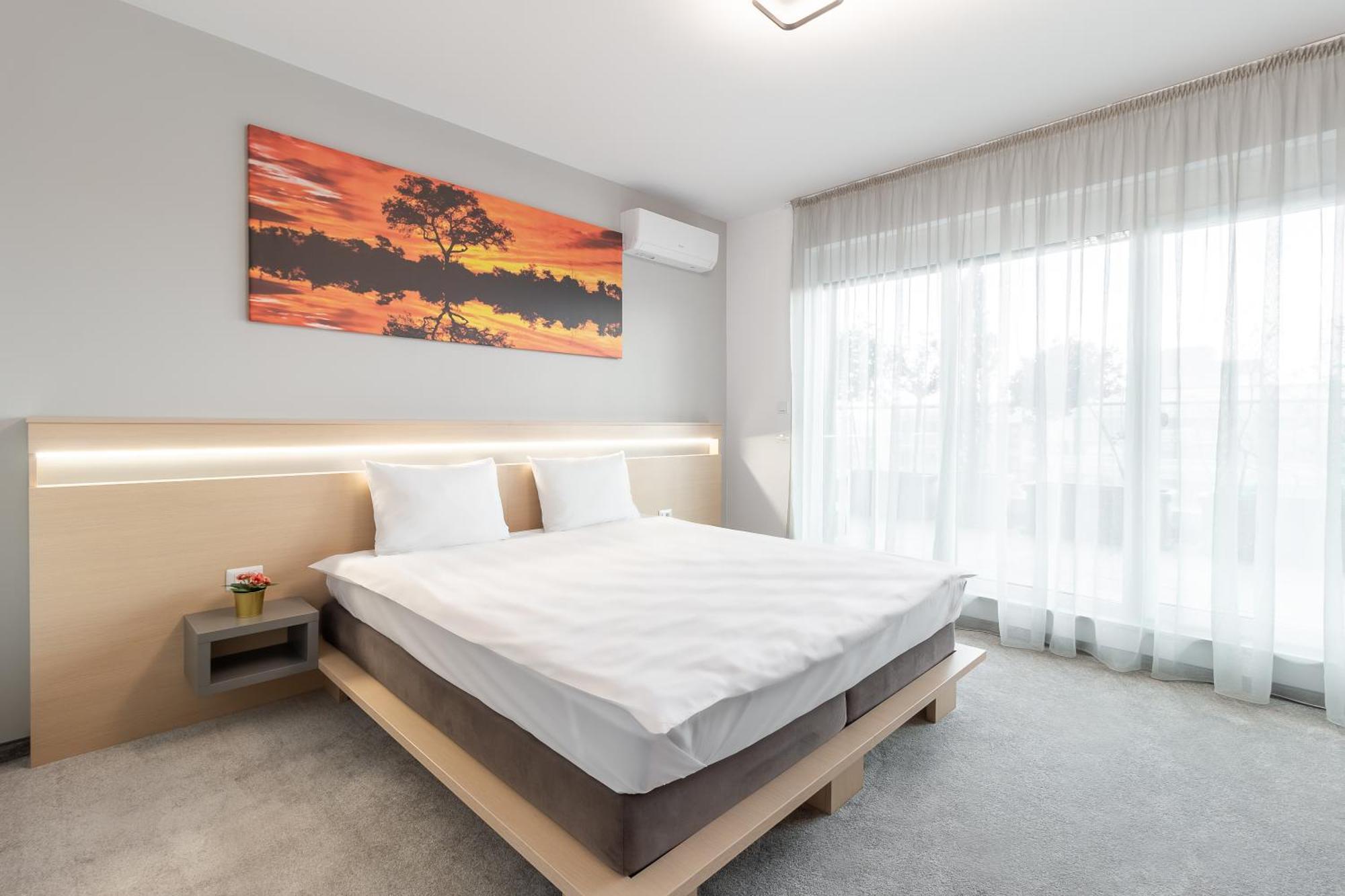Ferienwohnung Grand Hill Flats Oradea Exterior foto