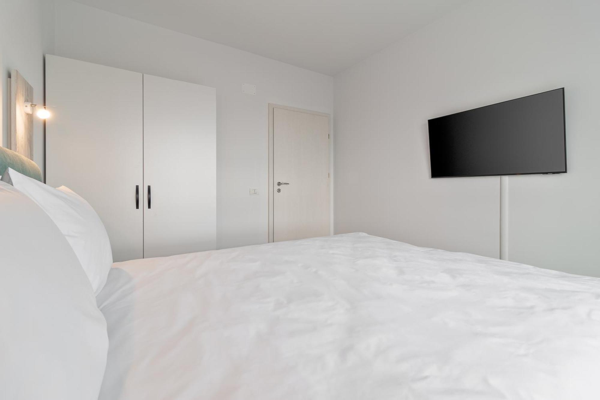Ferienwohnung Grand Hill Flats Oradea Exterior foto