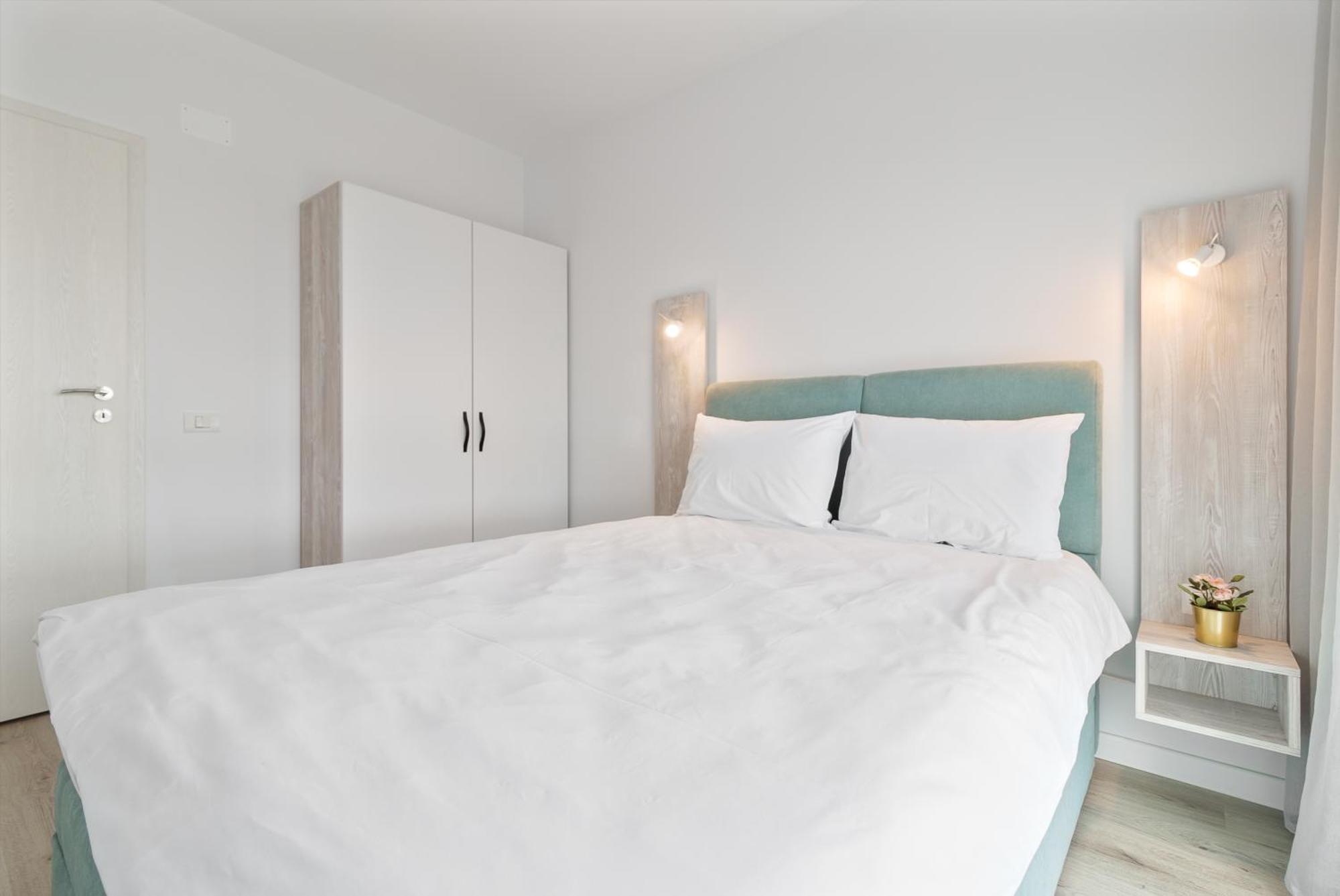 Ferienwohnung Grand Hill Flats Oradea Exterior foto